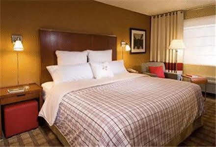 Four Points By Sheraton Airport Calgary