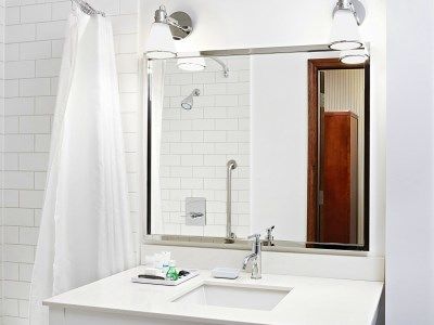 Four Points By Sheraton Airport Hotel 4*