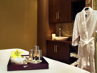 Four Points By Sheraton Airport Hotel 4*